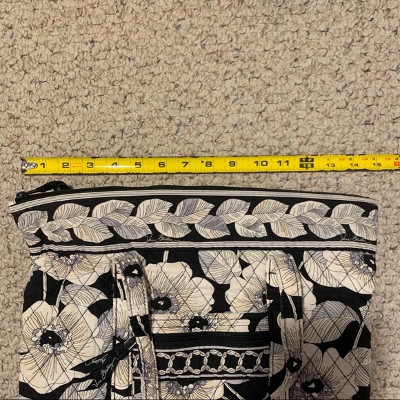 Vera Bradley black and white floral tote bag - Picture 8 of 9